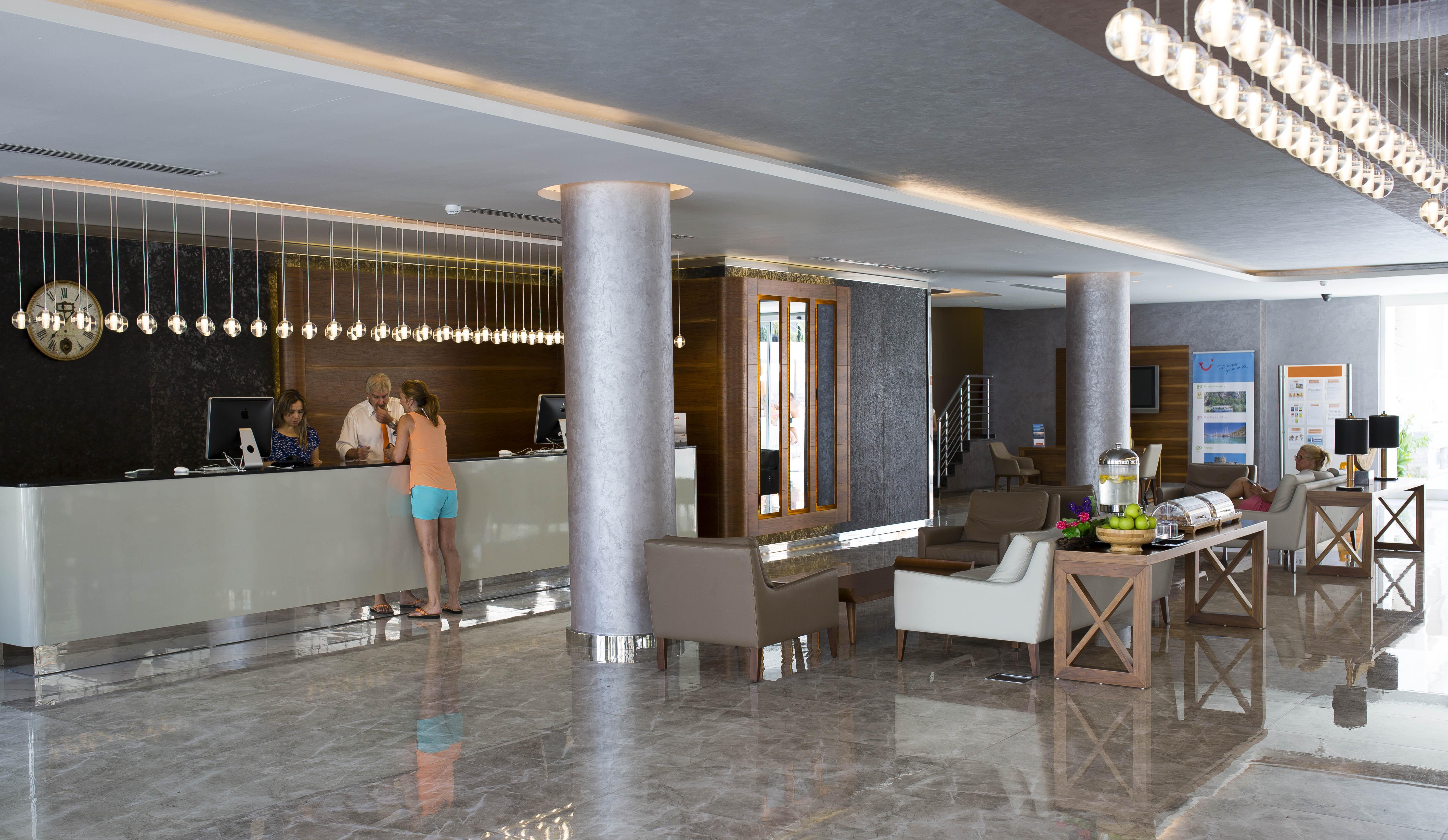 Mirage World Hotel İçmeler Esterno foto