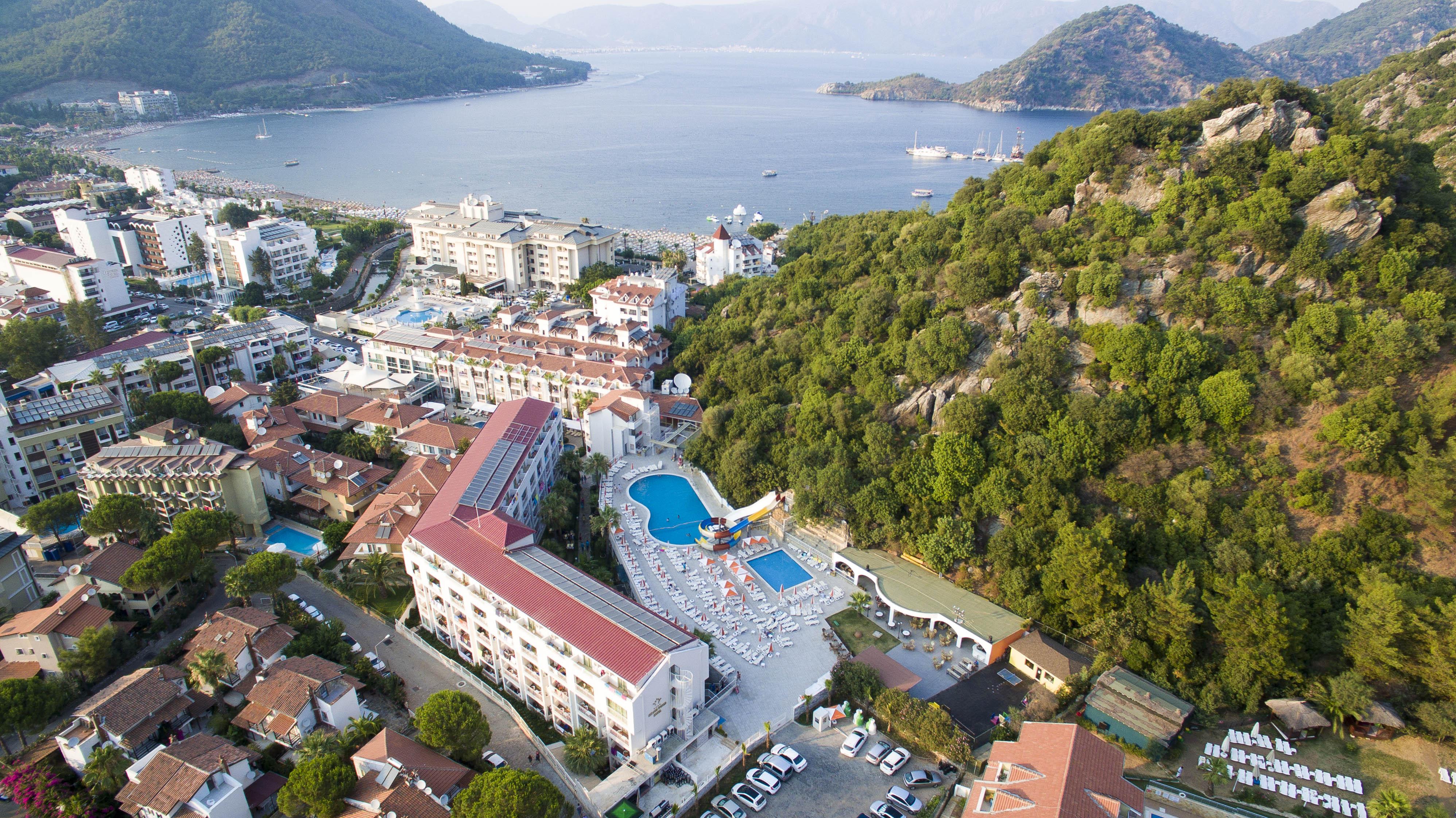 Mirage World Hotel İçmeler Esterno foto