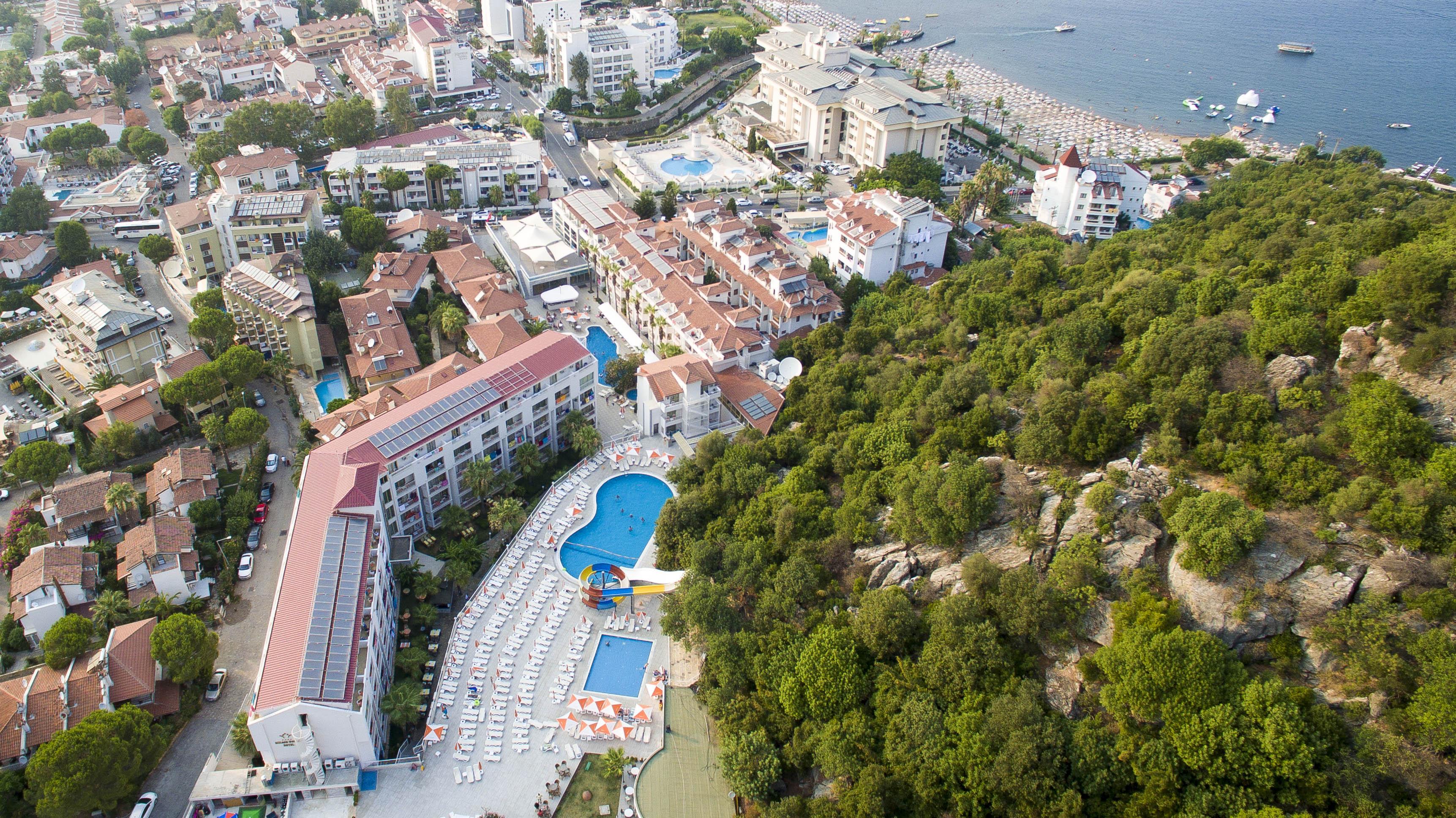 Mirage World Hotel İçmeler Esterno foto