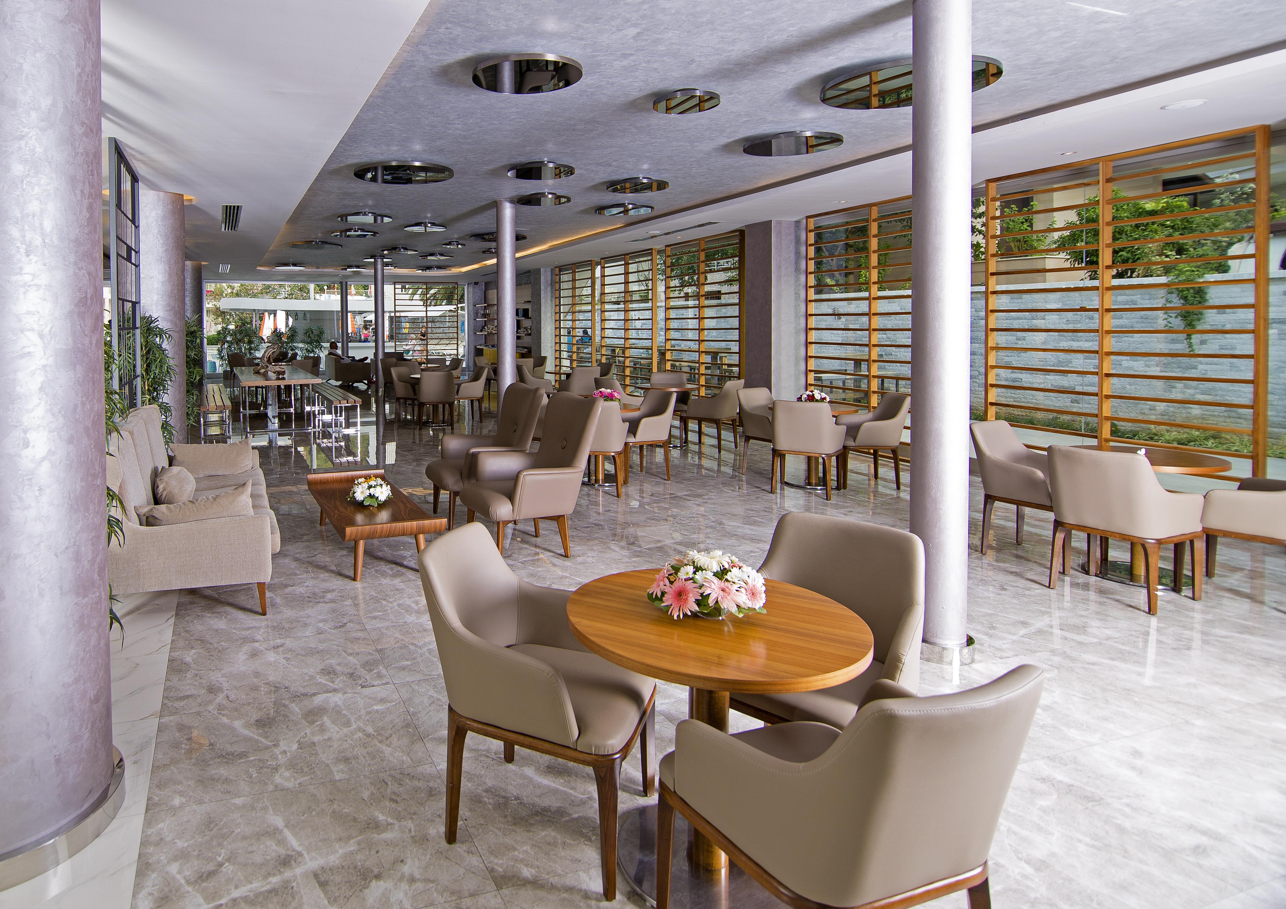 Mirage World Hotel İçmeler Esterno foto